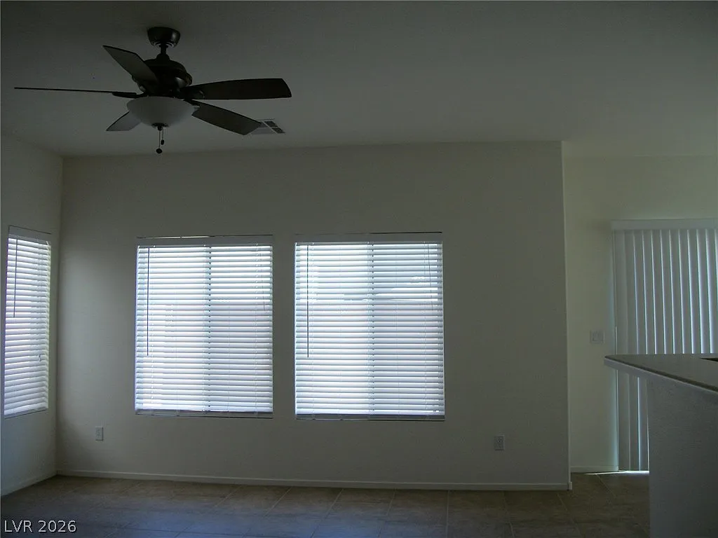3 bed, 2.5 bath, 1788 sqft, $1,840 — Photo 3