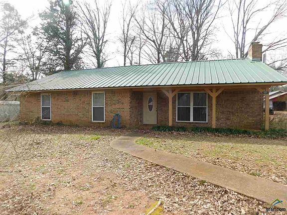 3rd image of 1221 County Road 1519