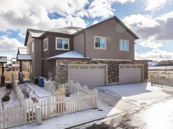 3877 Autumn Colors Dr, Elko, NV 89801