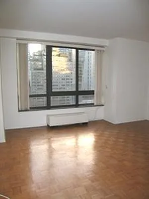 Rented by Mallan Real Estate Inc | media 35