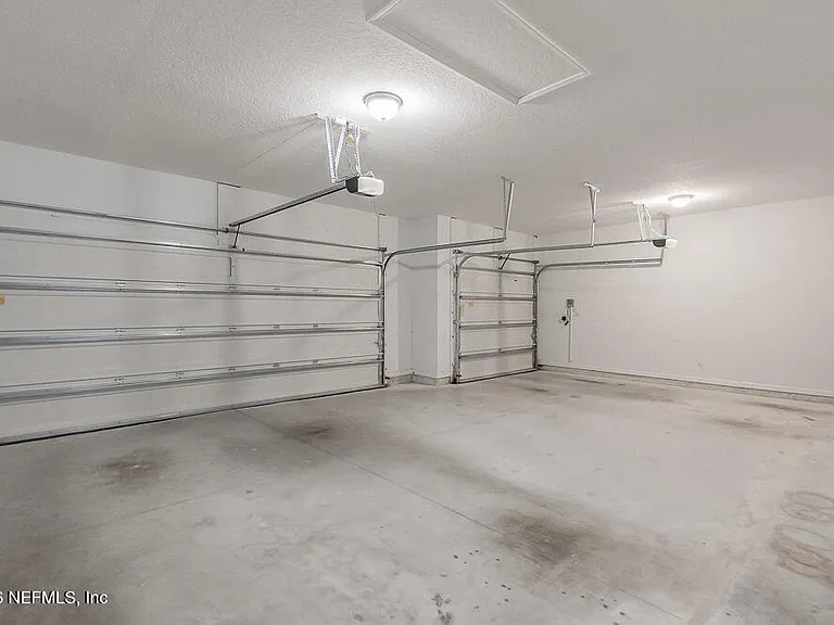 1492 Autumn Pines Dr — Photo 35