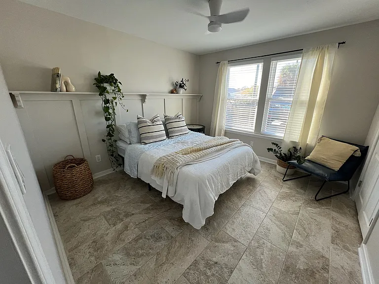 157 Oleander Cir — Photo 16