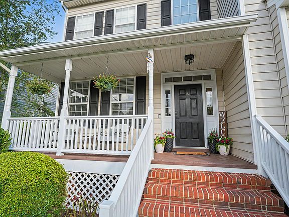 3rd image of 144 Sudano Ct