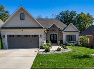 6328 Cliff Dr, Jeffersonville, IN 47130