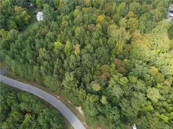 40 Stanley Ct, Surry, VA 23883