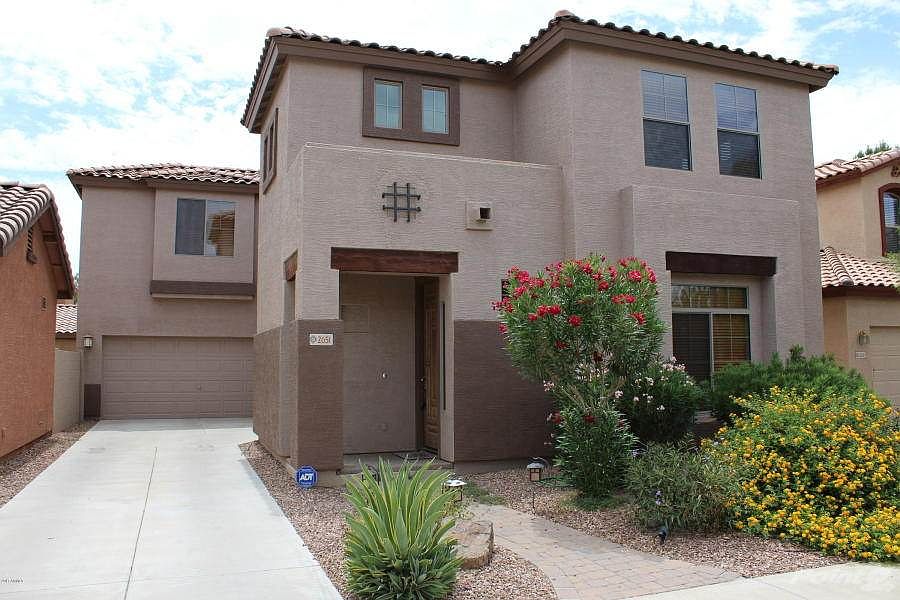 1st image of 2651 E Wesson Dr