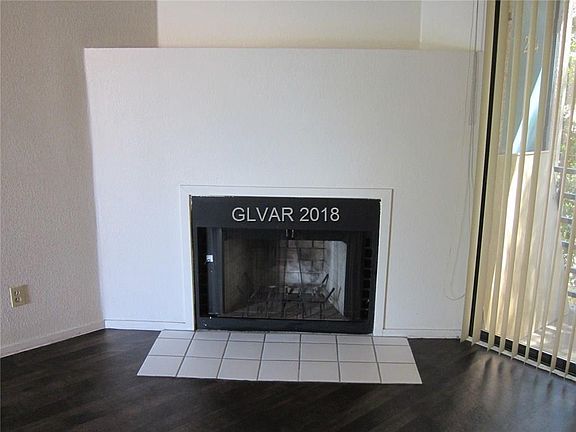 5th image of 4380 Woodpine Dr Unit 204