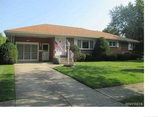 222 Siegfried Dr, Amherst, NY 14221