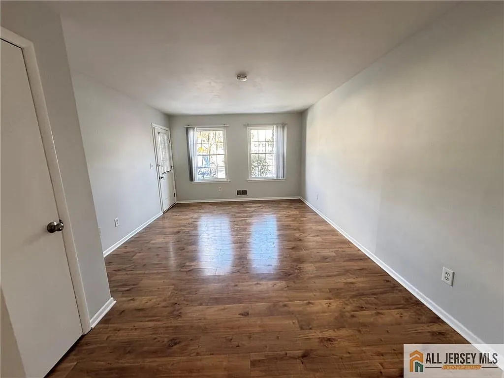 Building Photo - 15 Hanover Sq #C