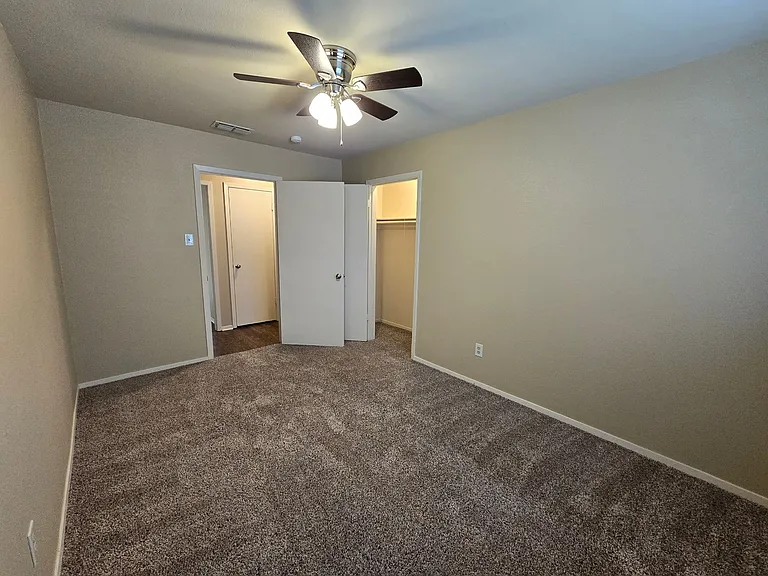 8414 Cambridge Rd #C04 — Photo 13