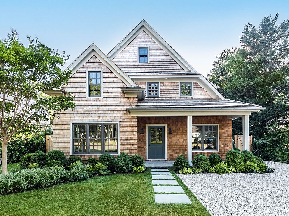 18 Meadowlark Ln, Sag Harbor, NY 11963 | Zillow