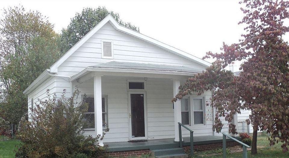 1st image of 1218 Marshall Ave