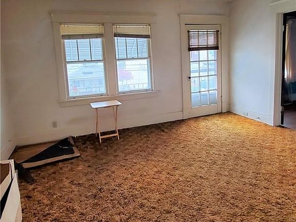 3rd image of 126 Greeley St