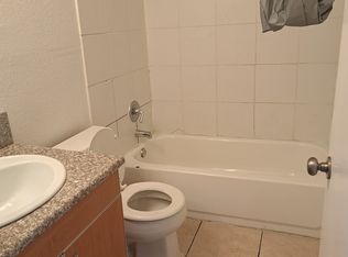 7977 Pinehurst Dr, Highland, CA 92346