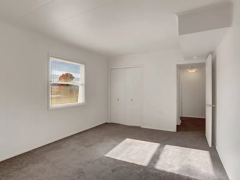 Woodland Park Apartments — Photo 12