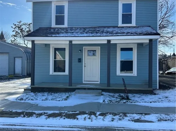 8 E Xenia St, Jamestown, OH 45335