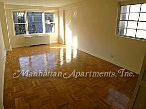 3rd image of 45 8th Ave
