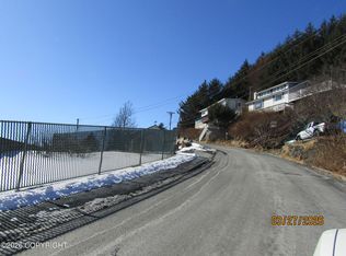 221 Alder Ln, Kodiak, AK 99615