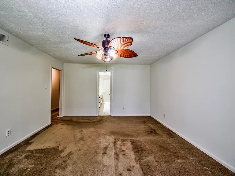 8022 La Brea Dr — Photo 28