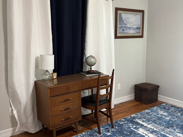 712 Hale St — Photo 11