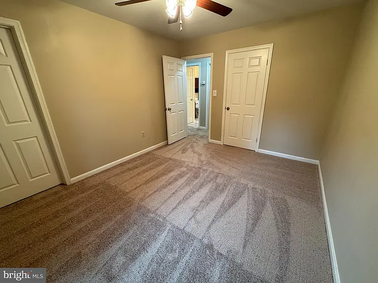 1017 Spain Dr — Photo 25