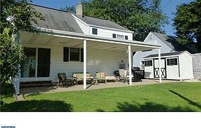 5th image of 741 Cedar Dr