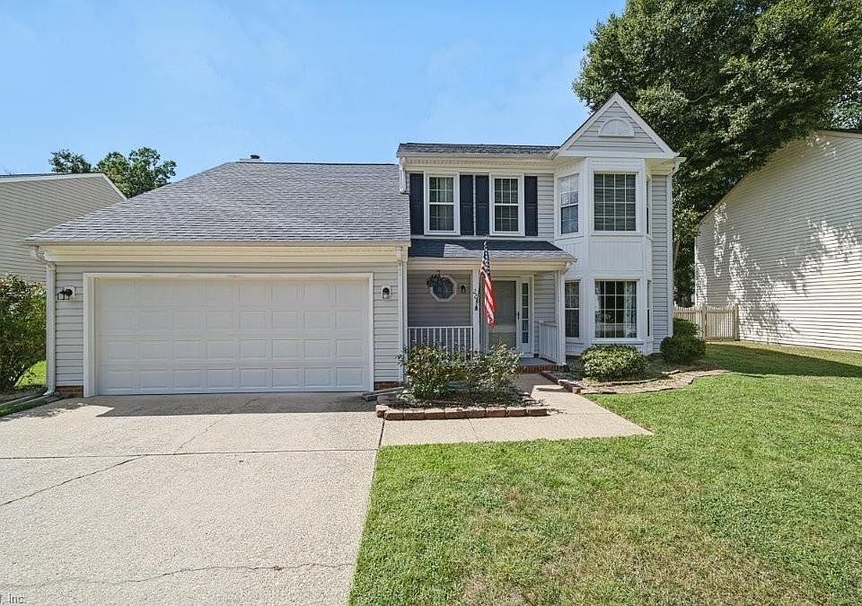1st image of 220 Dunn Cir