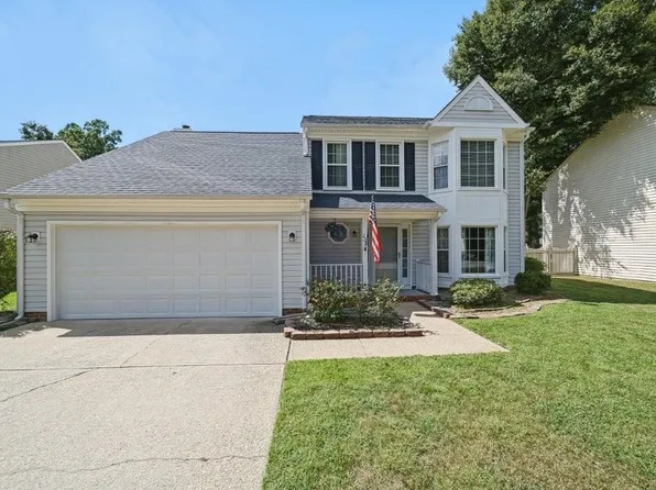 220 Dunn Cir, Hampton, VA 23666