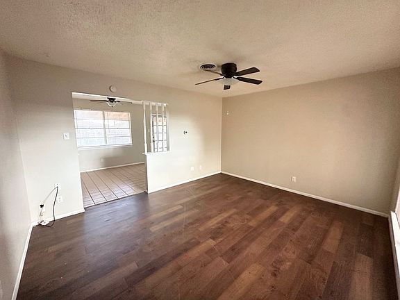 2nd image of 4811 W Illinois Ave