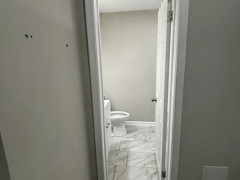261 E Ladies Mile Rd — Photo 5