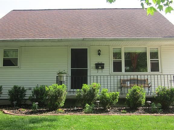 2nd image of 1616 Rockhurst Ave