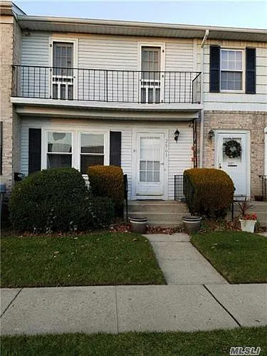 2905 Grand Ave photo 1