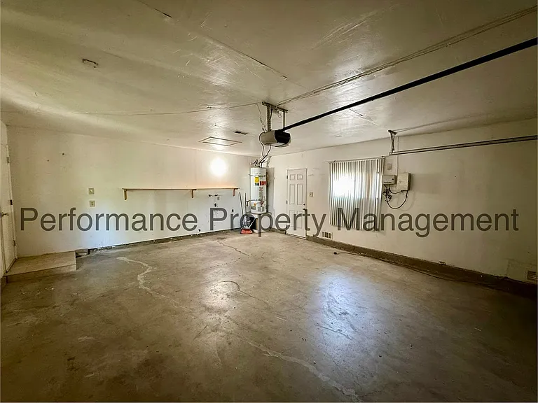 4513 Barry St — Photo 13