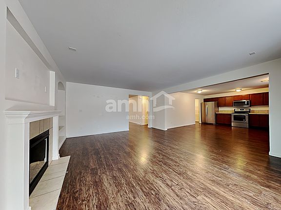 5th image of 2110 187th Street Ct E