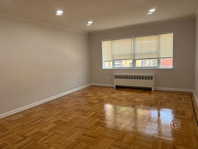 1617 Benson St #1 — Photo 5