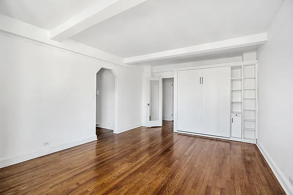 Sold by Patrick Quagliano, LREB | media 4