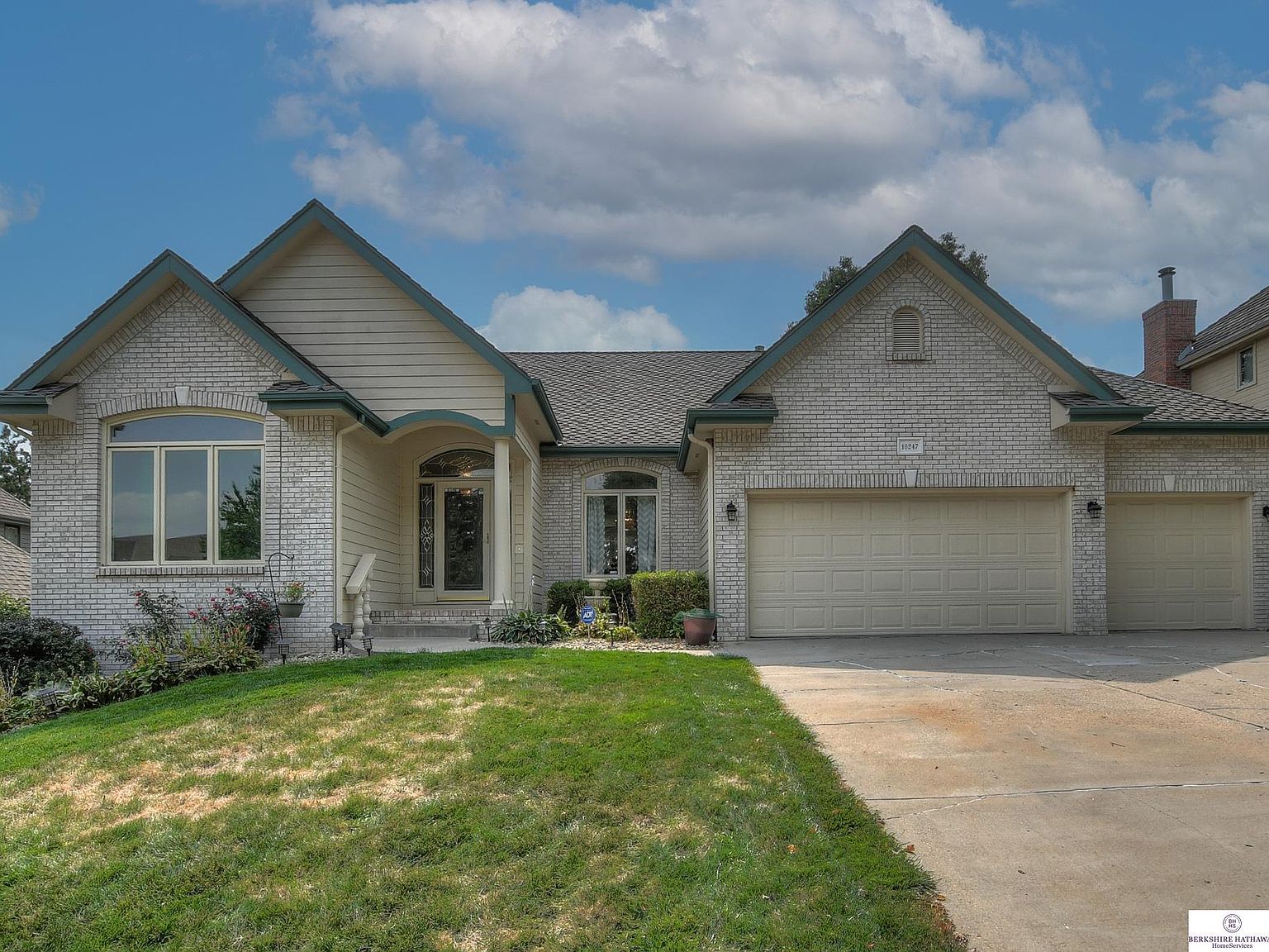 10247 Polk St, Omaha, NE 68127 Zillow