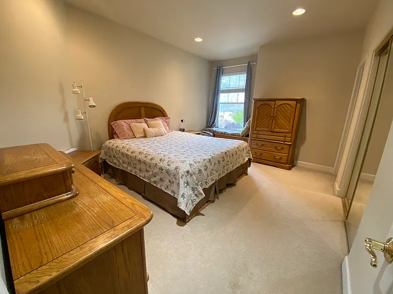 1160 Eagle Cliff Ct — Photo 5