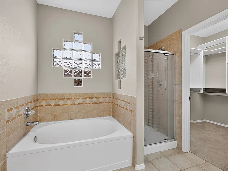 13208 Sentinal Ct NE — Photo 18