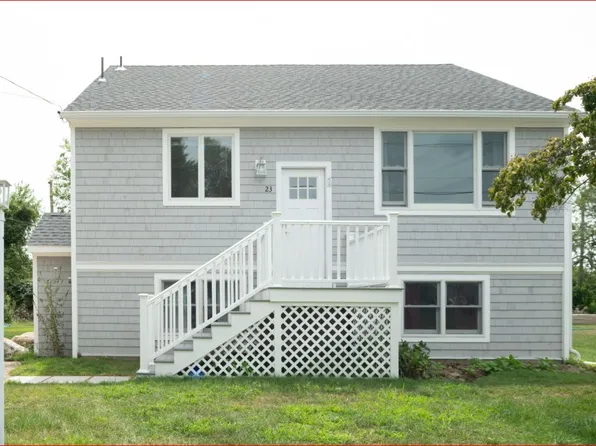 23 Herbert Dr, Narragansett, RI 02882