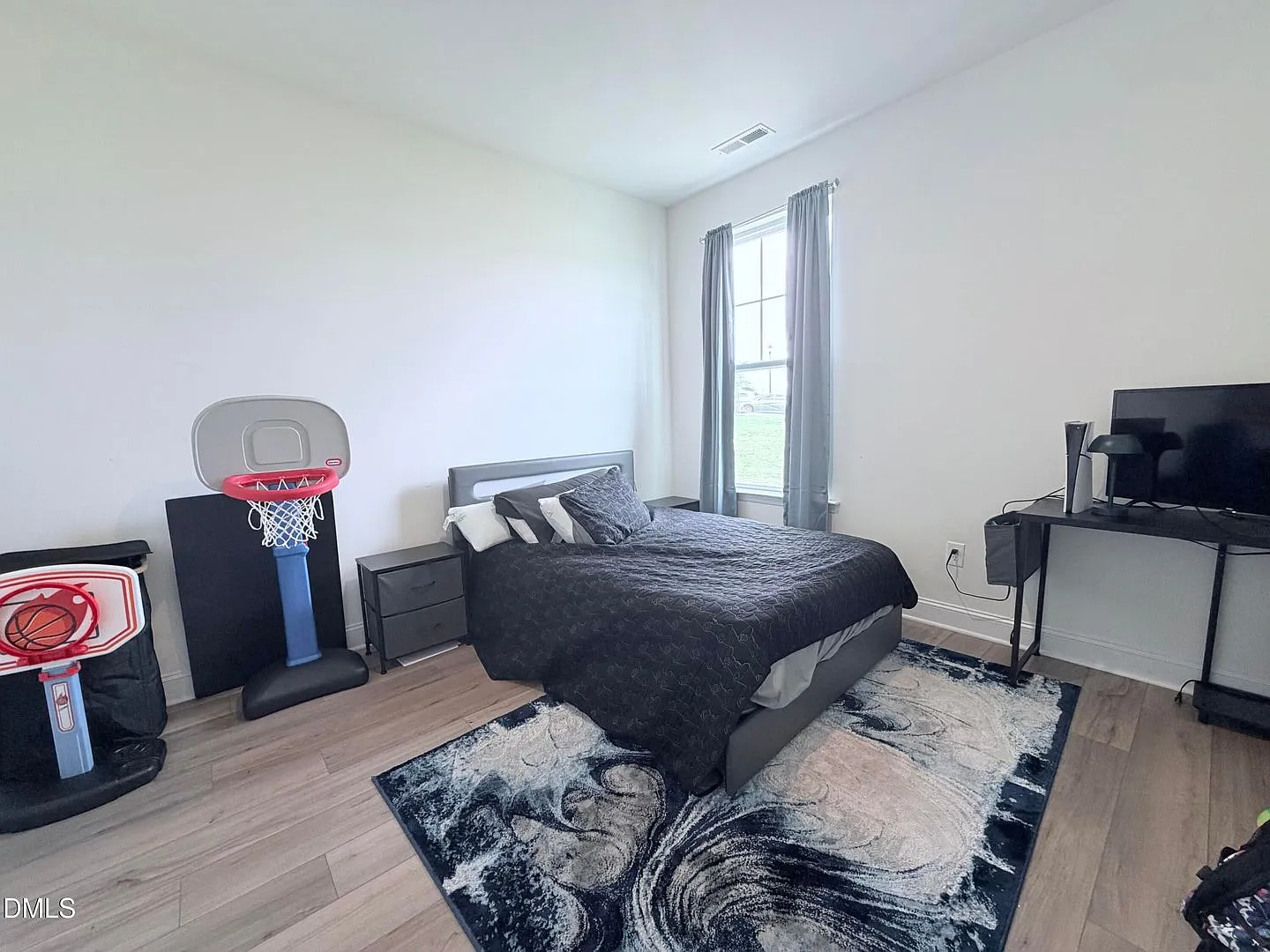 468 Winding Creek Dr — Photo 3