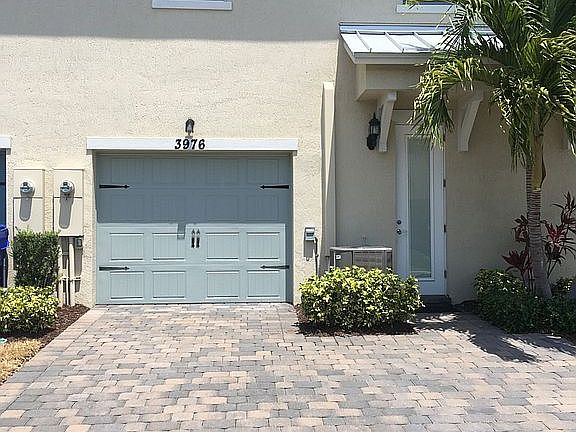 3rd image of 3976 Black Olive Ln