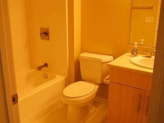 4th image of 405 W 2nd Ave Unit 1106