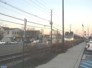 21 W Broad St, Palmyra, NJ 08065