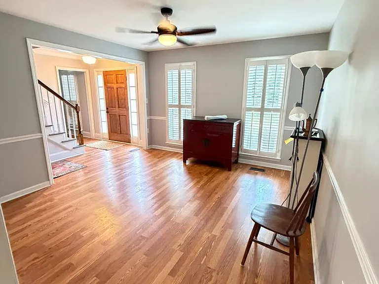 121 Ashbrook Dr — Photo 7