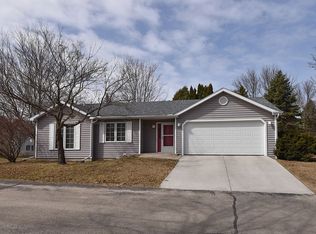 7321 W Valley Ridge Dr, Madison, WI 53719