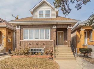 6020 W Nelson St, Chicago, IL 60634