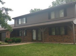 914 Belle Valley Dr, Belleville, IL 62220