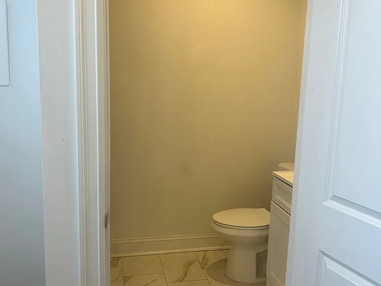 1824 W Girard Ave — Photo 10