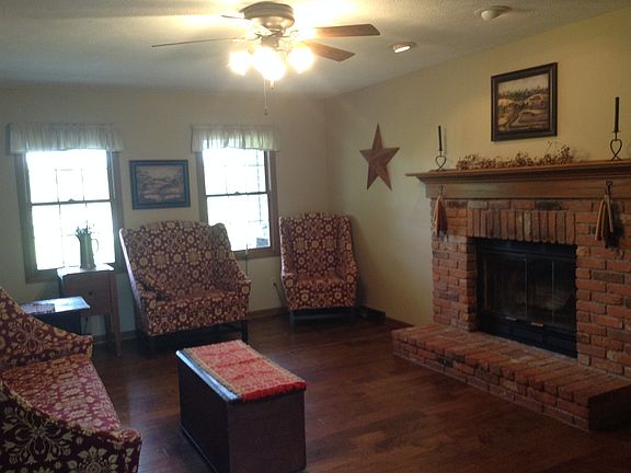 Family Room & Fireplace